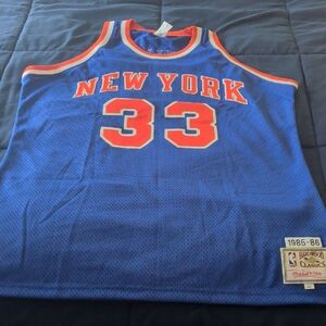 Mitchell & Ness Blue Hardwood Classics NBA Jersey EWING 33 1985-86